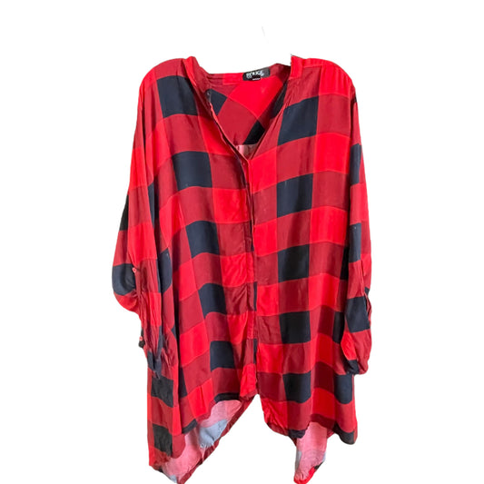 Rouge Collection Black/Red Checkered Top w/pockets