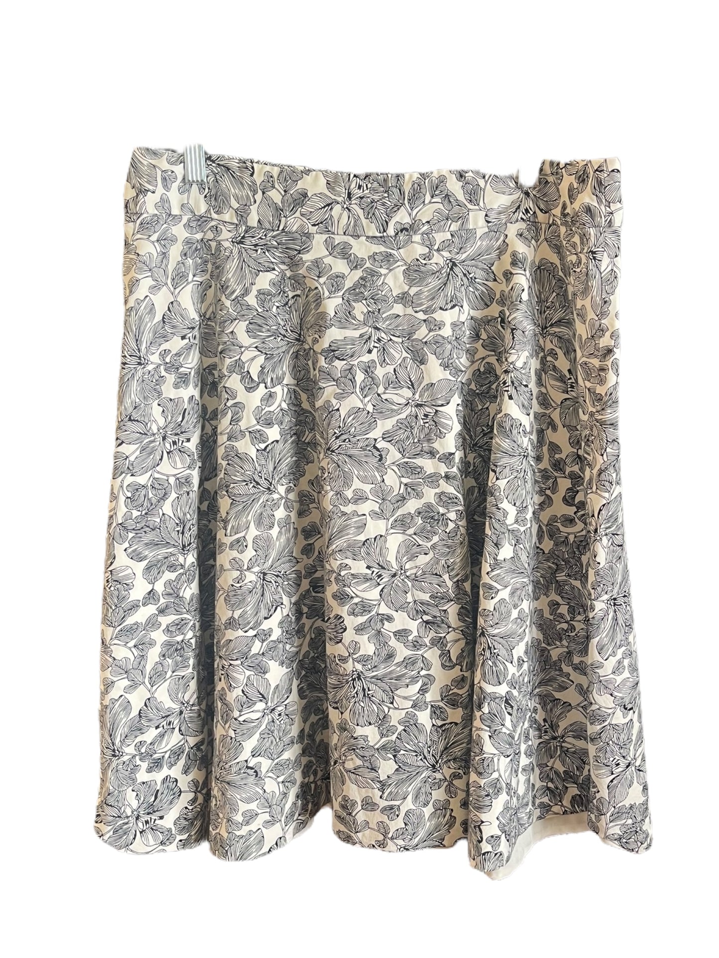 Premise Studio Skirt Black/white Floral Skirt